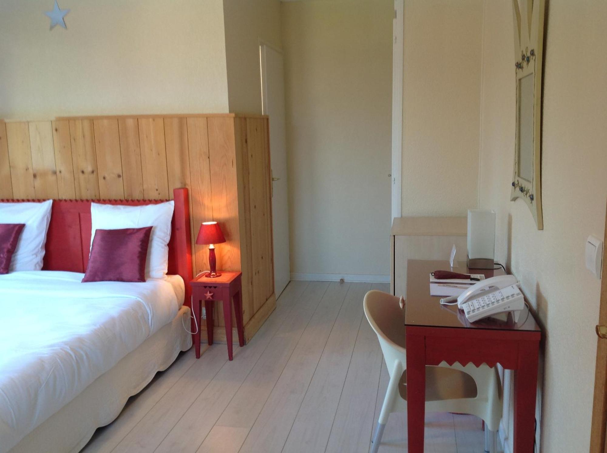 L'Oasis Hotel Évian-les-Bains Kamer foto